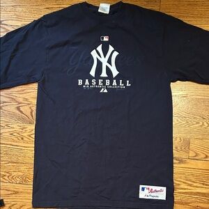 Majestic Yankees Black Baseball Tee
